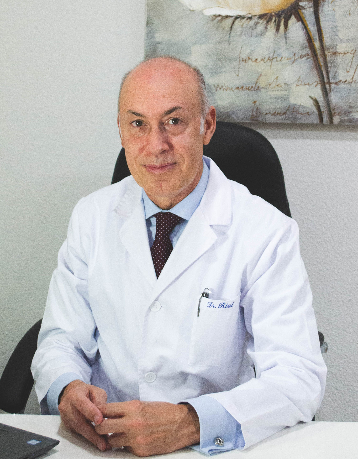 Perfil-1-Dr-Rodrigo-Rial-macro